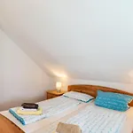 Schwalbenhof Dressler Und Duss Fuer 6 * 바트헤른알브