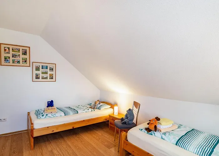 Schwalbenhof Dressler Und Duss Fuer 6 アパート *